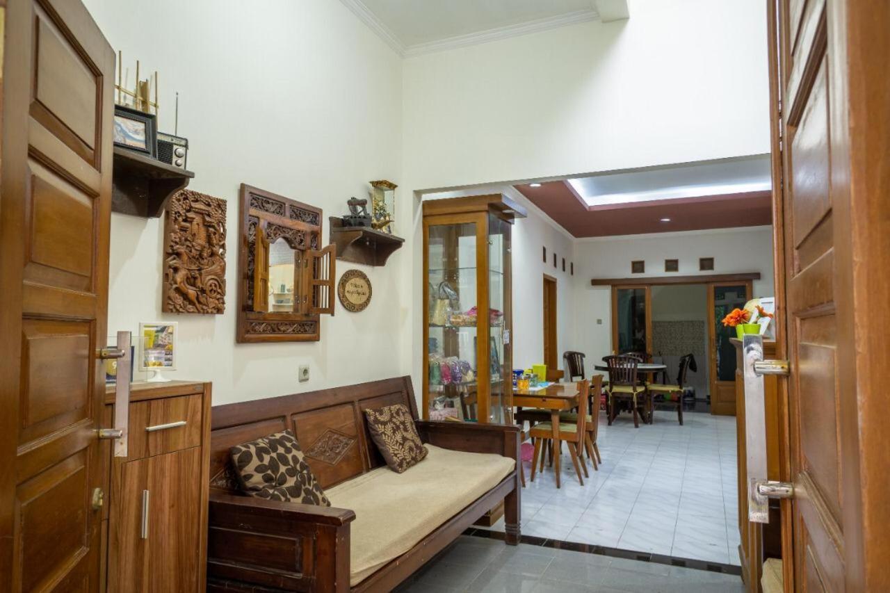 Zenrra House Bandung Exterior foto