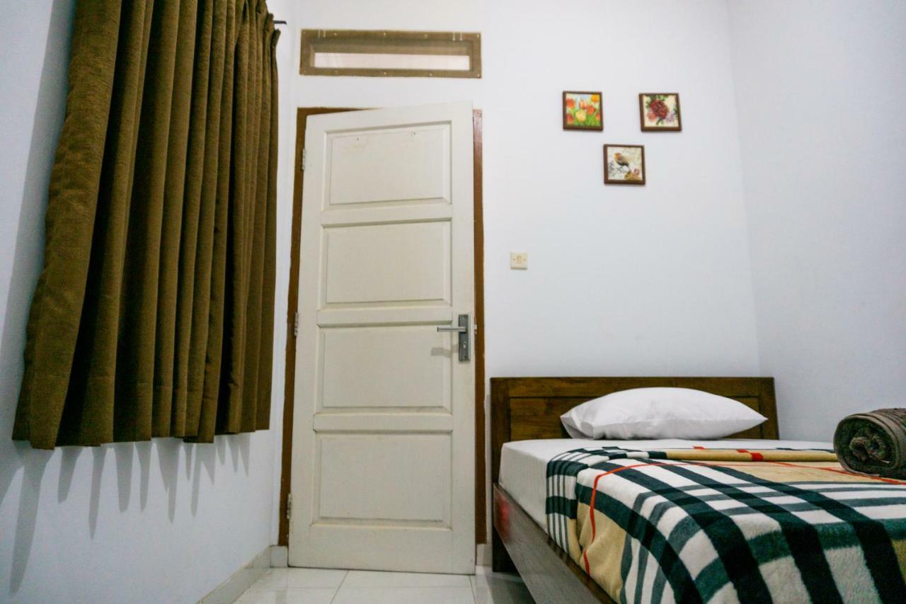 Zenrra House Bandung Exterior foto